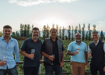 Con socios argentinos y brasileños, nace Ronda Casa de Vinos