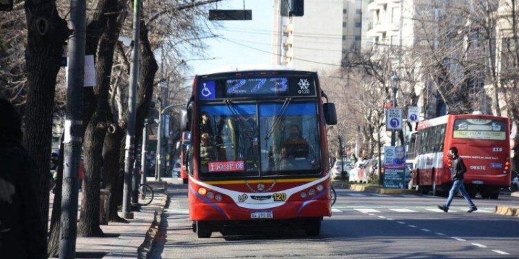 AMBA: fuerte baja en la cantidad de usuarios que usan colectivos