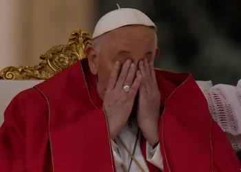 El papa Francisco empieza a notar el paso de los años
