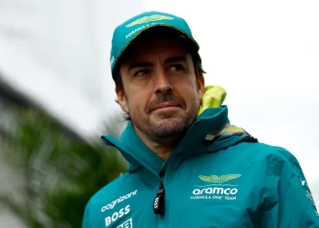 Fórmula 1: Alonso amplía su contrato con Aston Martin