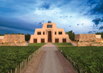 La bodega Catena Zapata homenajea los 120 años de la presencia argentina en la Antártida