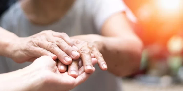 Día Mundial del Parkinson: cuáles son los 10 signos de alerta temprana