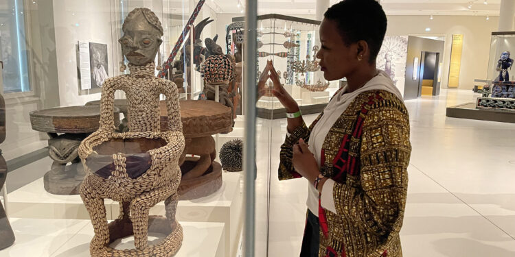 La «restitución» del arte africano saqueado es una continuación de las políticas coloniales: hay mucho más en juego