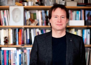 Bruce Hood, psicólogo: “La felicidad focalizada en uno mismo tiene poco recorrido”