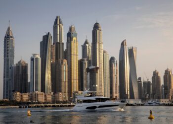 Dubai sube la apuesta para atraer millonarios de China e India al Golfo Pérsico