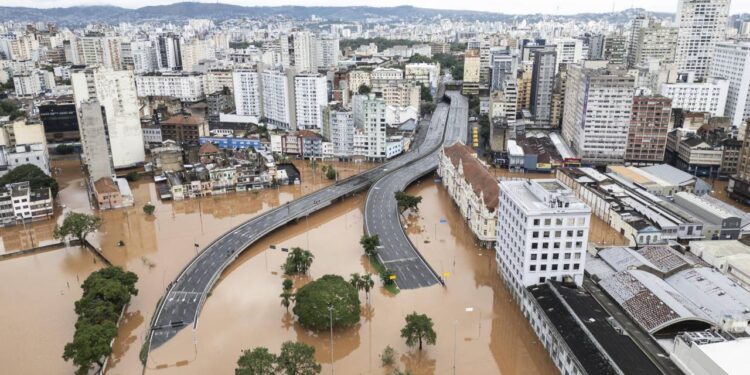 Las inundaciones en el sur de Brasil han desplazado a 600.000 personas