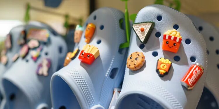 ¿Deberías odiar a los Crocs?