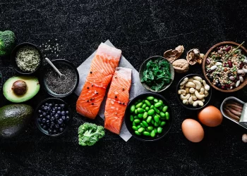 Los 8 alimentos de la longevidad de Hisao Nagayama, nonagenario y gurú de la cultura japonesa, para vivir 120 años