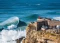 Las grandes olas de Nazaré en Portugal: el evento natural más esperado del año