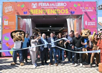 Quedó oficialmente inaugurada la Feria del Libro Malvinas Argentinas