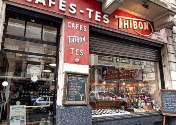 El café Thibon reabrió sus puertas