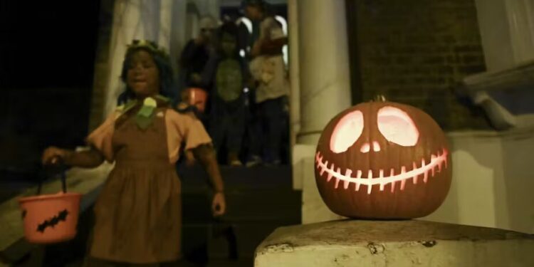 Halloween, una noche de tumbas abiertas