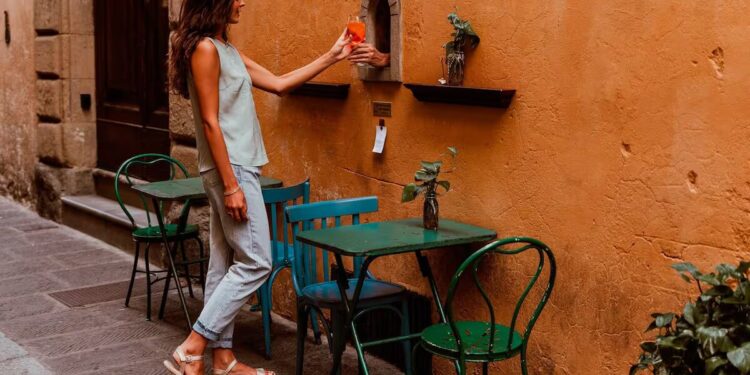 Las ventanillas de vino en Florencia: Una tradición histórica que resurge con fuerza