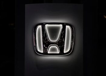 Honda y Nissan negocian una fusión para hacer frente a la competencia china