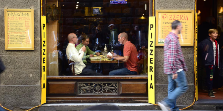 Italia quiere acabar con las reseñas falsas sobre restaurantes y hoteles