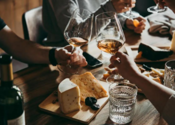 Queso y vino, una relación muy medieval