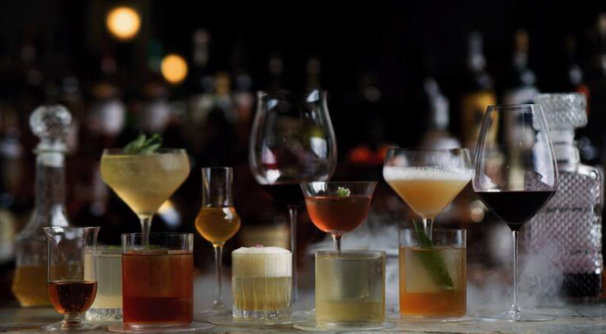 La reconversión de la industria: las bebidas sin alcohol avanzan entre los consumidores jóvenes