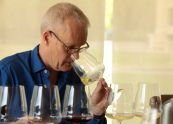 Tim Atkin MW regresa al país y celebra 15 años de degustaciones, de la mano de Wines of Argentina