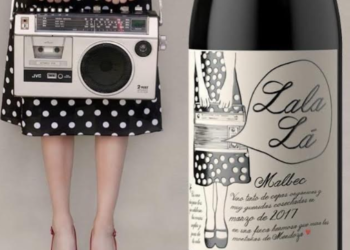 Las mujeres prefieren los vinos con etiquetas femeninas