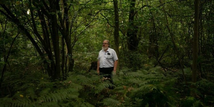 Este biólogo argentino tiene un plan para que la producción agroforestal proteja a la naturaleza