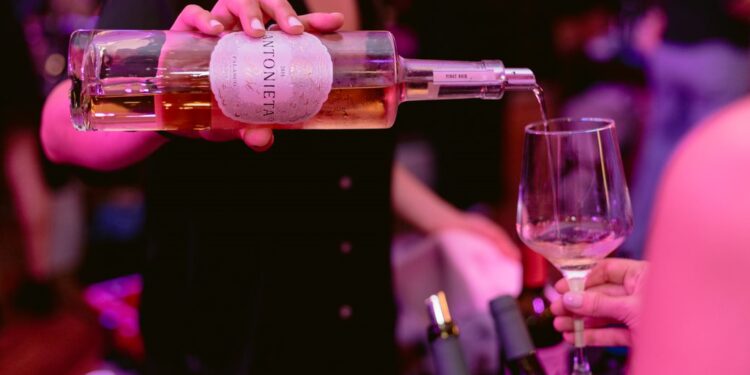 La feria Holy Spirits vuelve con más fuego que nunca: vinos, destilados y gastronomía en esta nueva edición