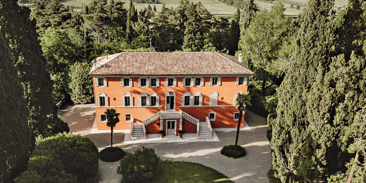 Este vino espumoso está teniendo un regreso sorprendente, así que fui a Italia para ver cómo se elabora