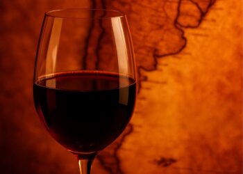 Grand Brizo Buenos Aires presenta su ciclo de cata de vinos 2025: un viaje sensorial por la ruta argentina