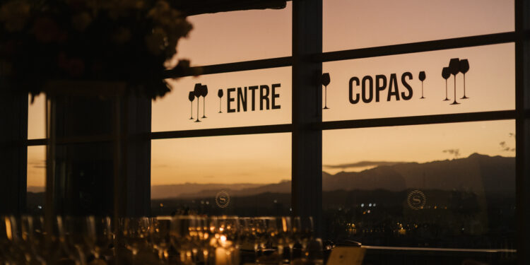 El vino como intérprete del origen: nueva edición de “Entre Copas” en El Mirador