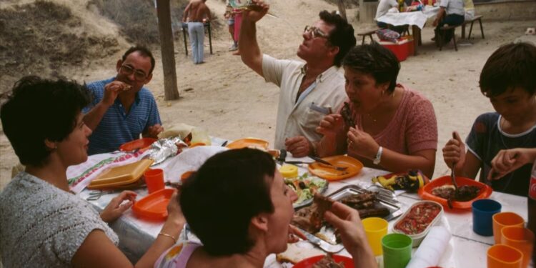 ¿Por qué ya no mezclamos el vino con agua de mar?