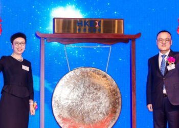 Un multimillonario biotecnológico chino construye silenciosamente un imperio vinícola en California