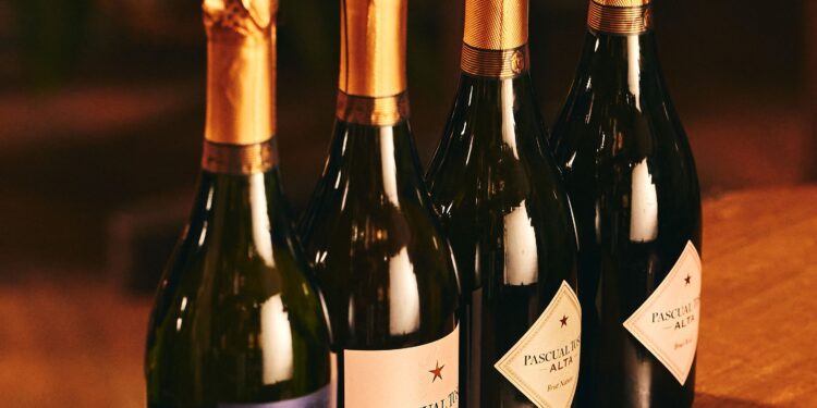 Bodegas y Viñedos Pascual Toso invita a celebrar las Fiestas 2025 con su portfolio de espumantes