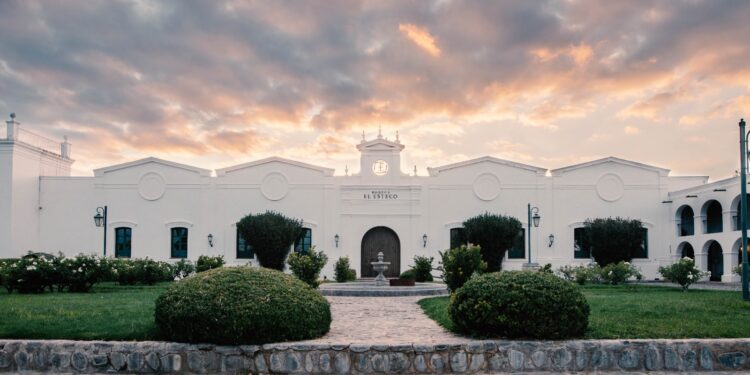  Bodega El Esteco presenta una propuesta de enoturismo de altura en los Valles Calchaquíes