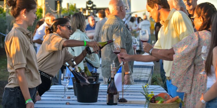 Y finalmente ocurrió: Gamboa abrió las puertas de su segunda bodega
