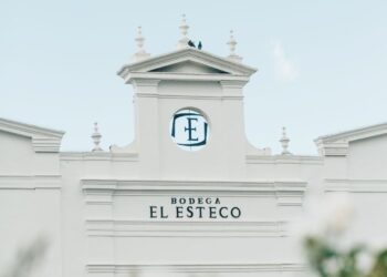 A partir de dos terruños excepcionales llega un nuevo Pinot Noir de los Valles Calchaquíes