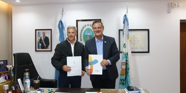 Madariaga firmó un convenio de cooperación y desarrollo productivo con General Alvear, Mendoza