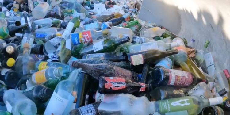 ¿El futuro del vino será con botellas reutilizables? El debate que comienza en California y podría llegar a Sudamérica